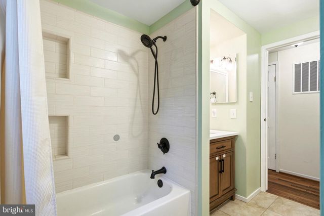 11 TRACYS LN, Tracys Landing, MD 20779