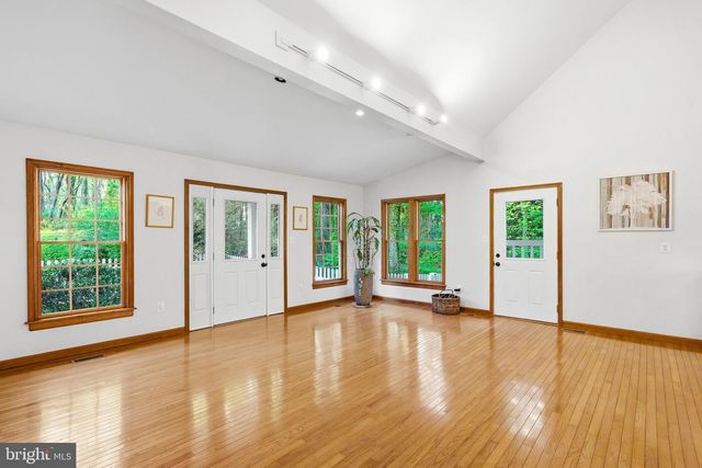 11 TRACYS LN, Tracys Landing, MD 20779
