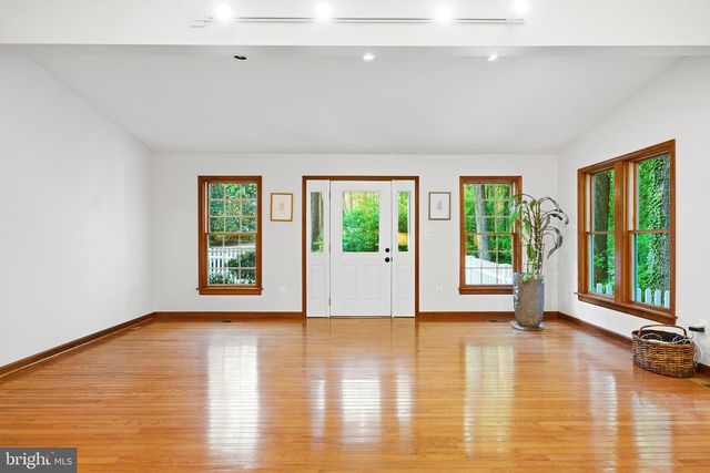 11 TRACYS LN, Tracys Landing, MD 20779