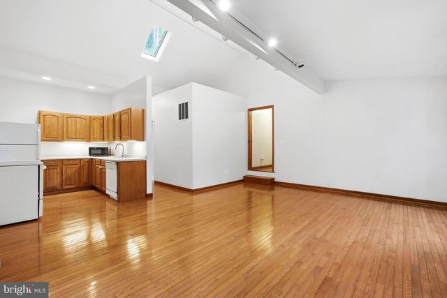 11 TRACYS LN, Tracys Landing, MD 20779