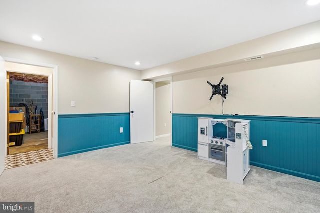 11 TRACYS LN, Tracys Landing, MD 20779
