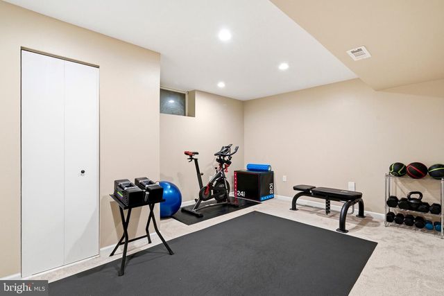 11 TRACYS LN, Tracys Landing, MD 20779