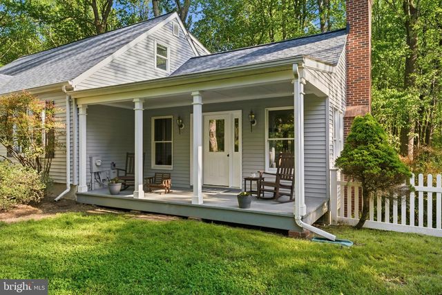 11 TRACYS LN, Tracys Landing, MD 20779