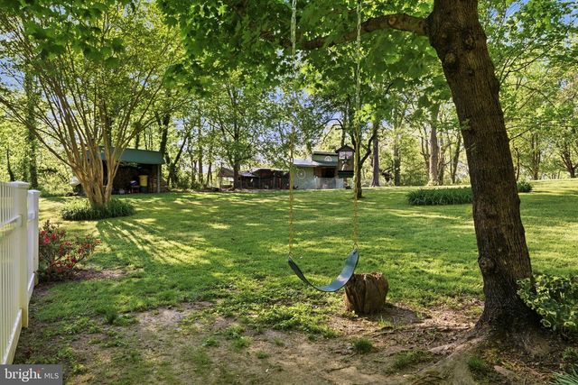 11 TRACYS LN, Tracys Landing, MD 20779