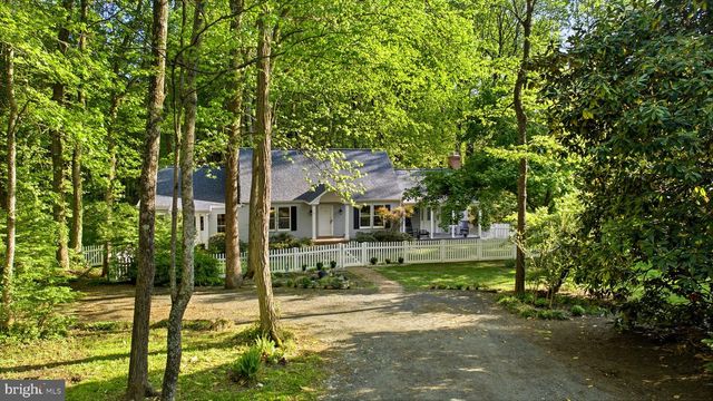 11 TRACYS LN, Tracys Landing, MD 20779