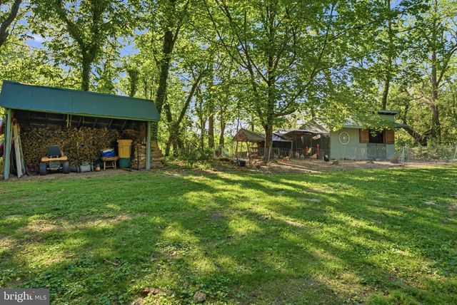 11 TRACYS LN, Tracys Landing, MD 20779