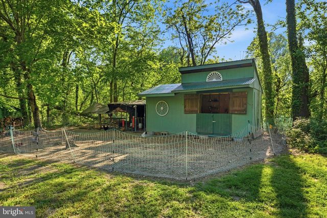 11 TRACYS LN, Tracys Landing, MD 20779