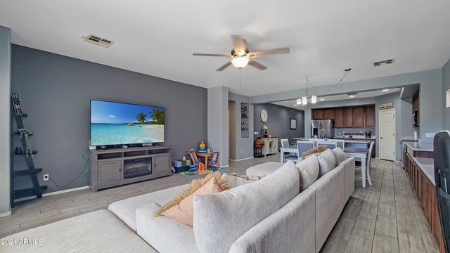 9949 W MARGUERITE Avenue, Tolleson, AZ 85353