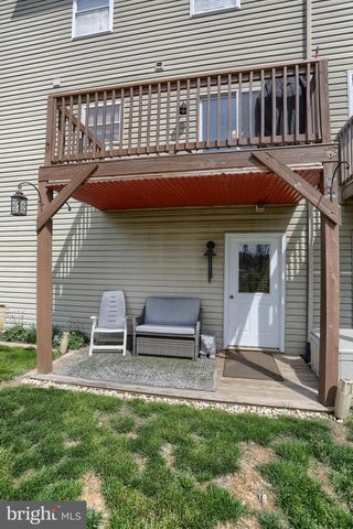 7247 CAPITAL DR, Harrisburg, PA 17111