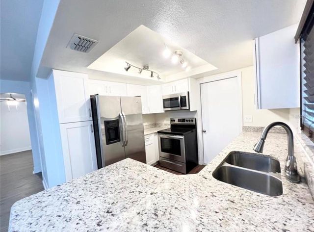 1336 BRAMBLEWOOD DRIVE, Lakeland, FL 33811