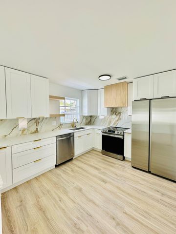 3421 NE 14th Avenue, Pompano Beach, FL 33064