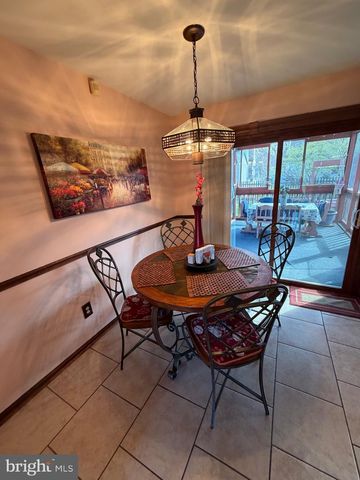 239 TINSLEY CT, Newark, DE 19702