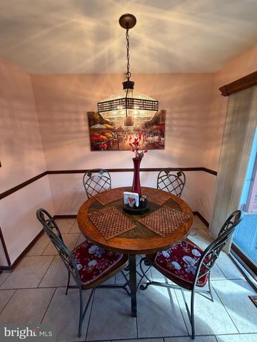 239 TINSLEY CT, Newark, DE 19702