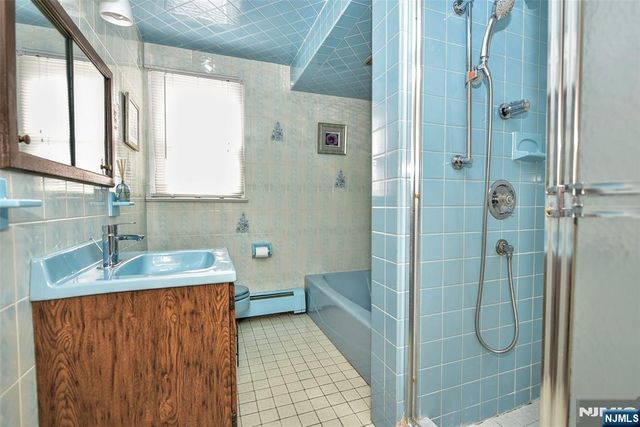 90 Emwood Drive, Emerson, NJ 07630