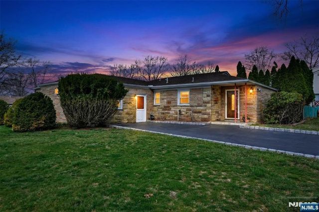 90 Emwood Drive, Emerson, NJ 07630