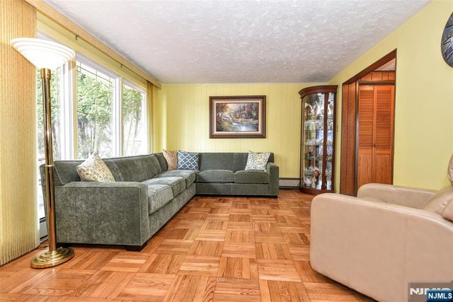 90 Emwood Drive, Emerson, NJ 07630