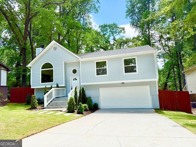 8399 Lake Drive, Snellville, GA 30039