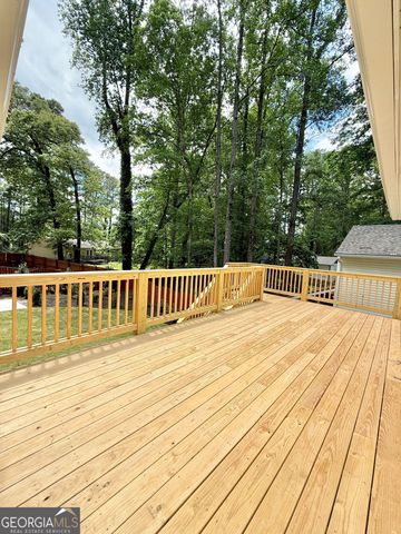 8399 Lake Drive, Snellville, GA 30039
