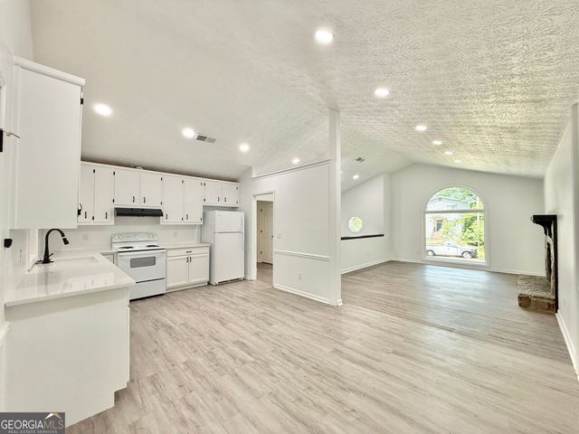 8399 Lake Drive, Snellville, GA 30039