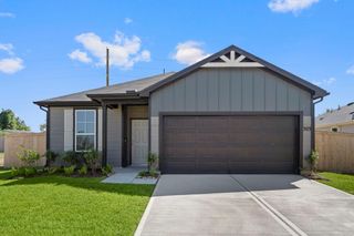 303 Ruby Ford Drive, Cove, TX 77523