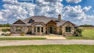 888 Hayes Road, Mineral Wells, TX 76067