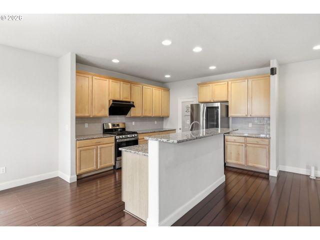 1190 PEASCOD Dr, Eugene, OR 97402