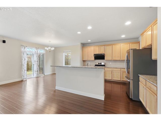 1190 PEASCOD Dr, Eugene, OR 97402