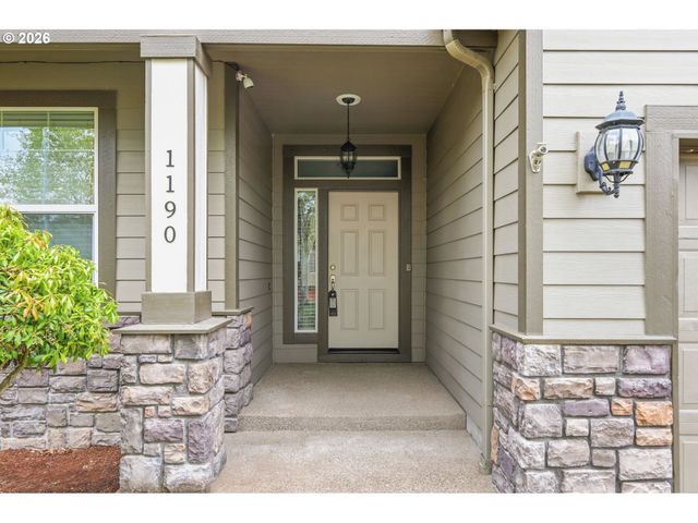 1190 PEASCOD Dr, Eugene, OR 97402