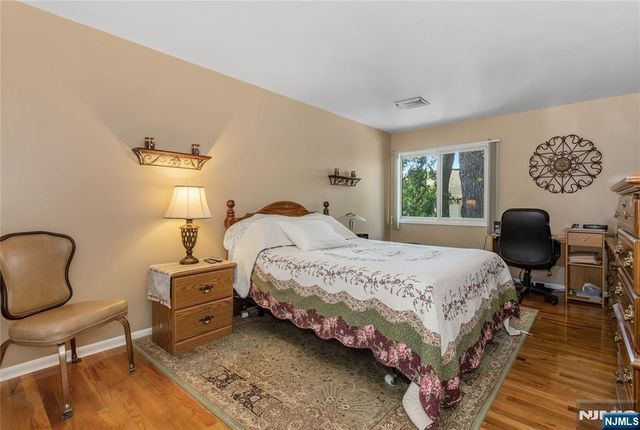 289 Valley Boulevard 2D, Wood Ridge, NJ 07075
