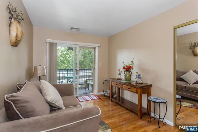 289 Valley Boulevard 2D, Wood Ridge, NJ 07075