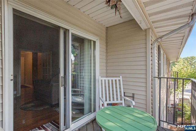 289 Valley Boulevard 2D, Wood Ridge, NJ 07075