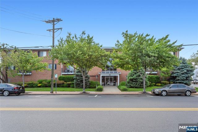 289 Valley Boulevard 2D, Wood Ridge, NJ 07075
