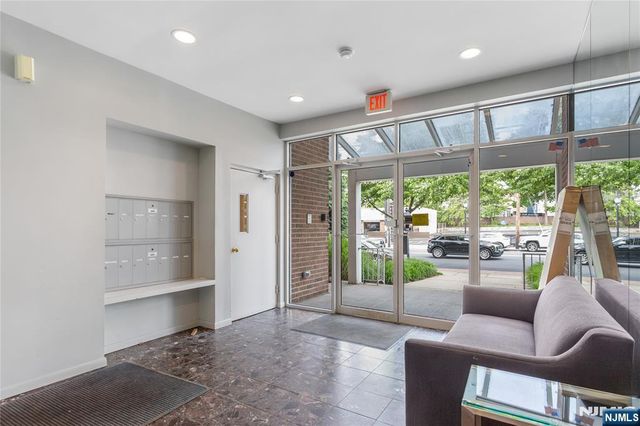 289 Valley Boulevard 2D, Wood Ridge, NJ 07075