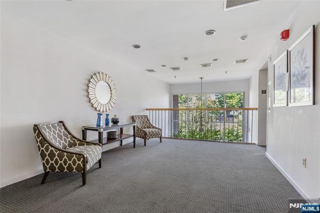 289 Valley Boulevard 2D, Wood Ridge, NJ 07075