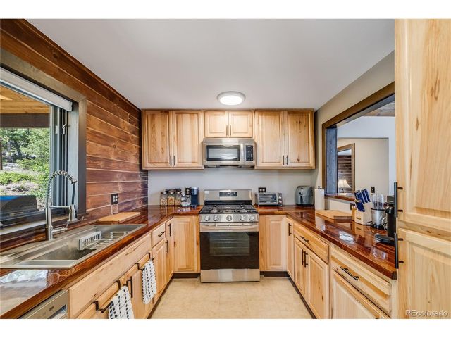 235 Aspen Ln, Hartsel, CO 80449
