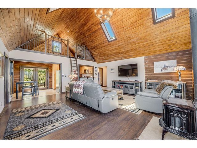 235 Aspen Ln, Hartsel, CO 80449