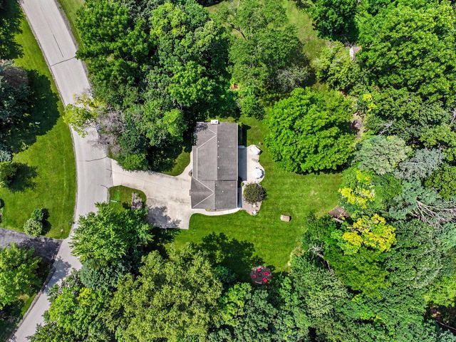 N70W26516 Wilderness WAY, Lisbon, WI 53089
