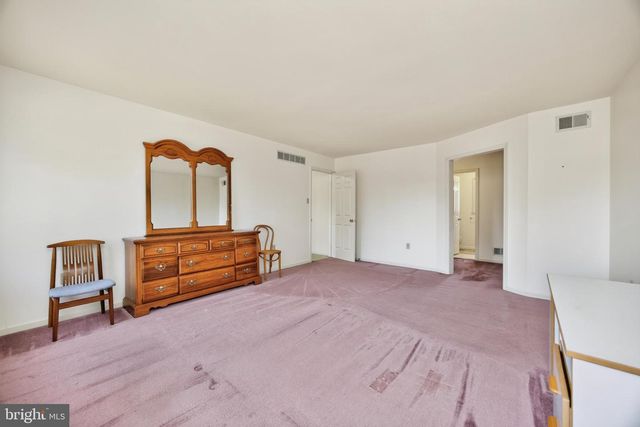 1671 BOW TREE DR, West Chester, PA 19380