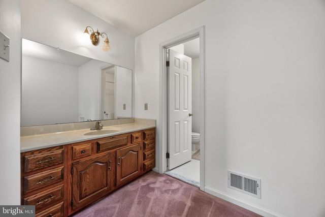 1671 BOW TREE DR, West Chester, PA 19380