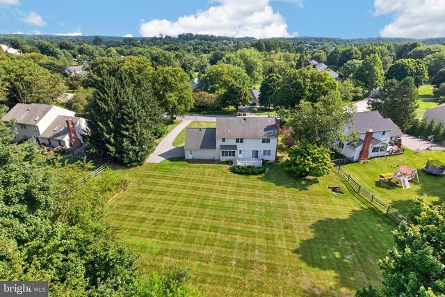 1671 BOW TREE DR, West Chester, PA 19380