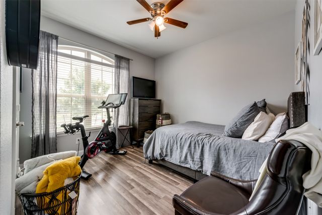 7233 Montosa Trail, Fort Worth, TX 76131