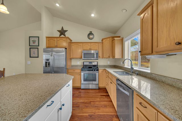 20874 Covey Court, Bend, OR 97701