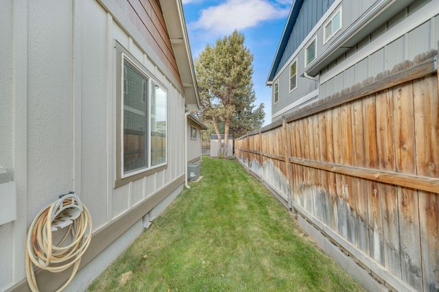 20874 Covey Court, Bend, OR 97701