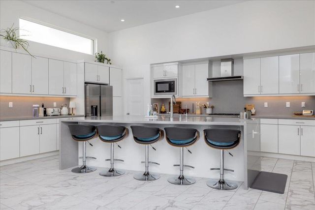 484 Fountain Drive, Palm Springs, CA 92262