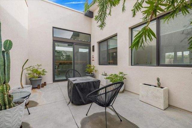 484 Fountain Drive, Palm Springs, CA 92262