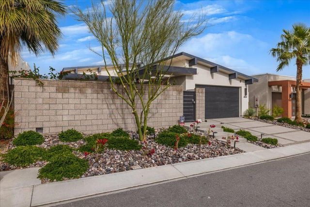 484 Fountain Drive, Palm Springs, CA 92262