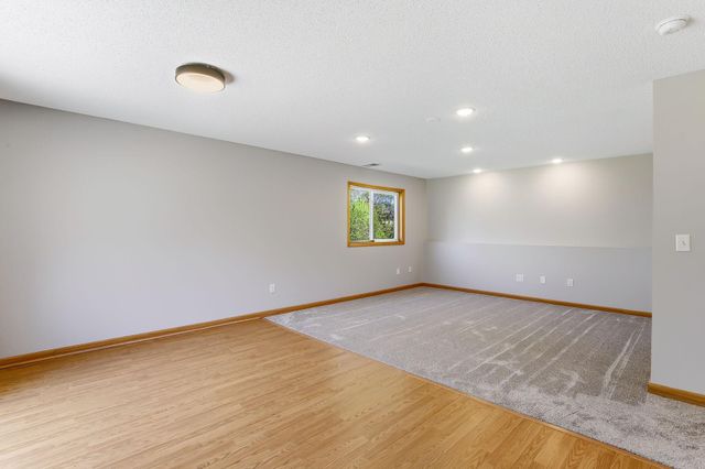 6184 151st Street N, Hugo, MN 55038