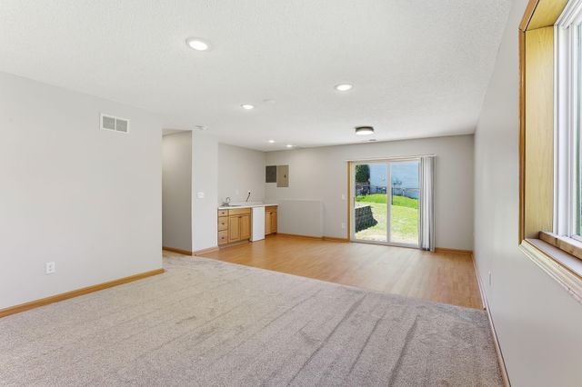 6184 151st Street N, Hugo, MN 55038
