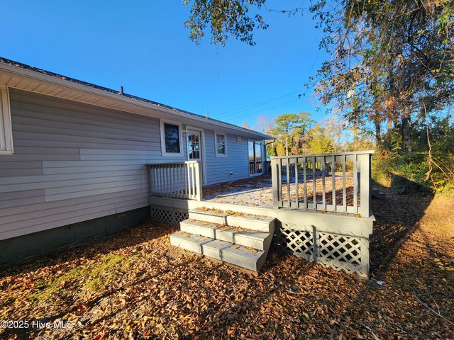 395 Maple Street, Jacksonville, NC 28540