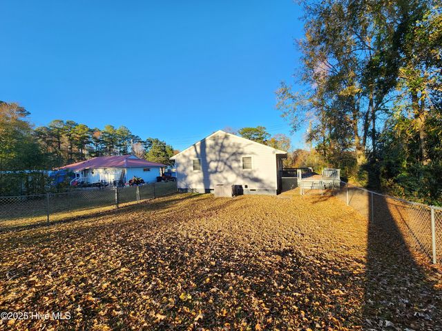 395 Maple Street, Jacksonville, NC 28540